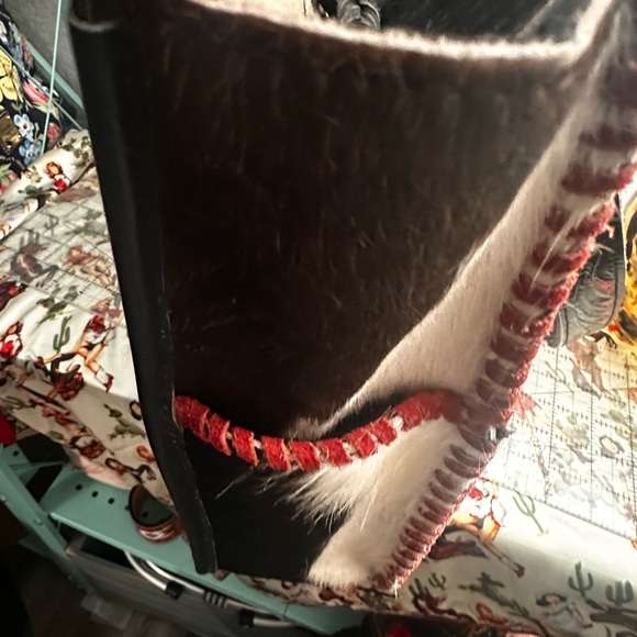 Cowhide with Red and Black Leather - Picture 9 of 15